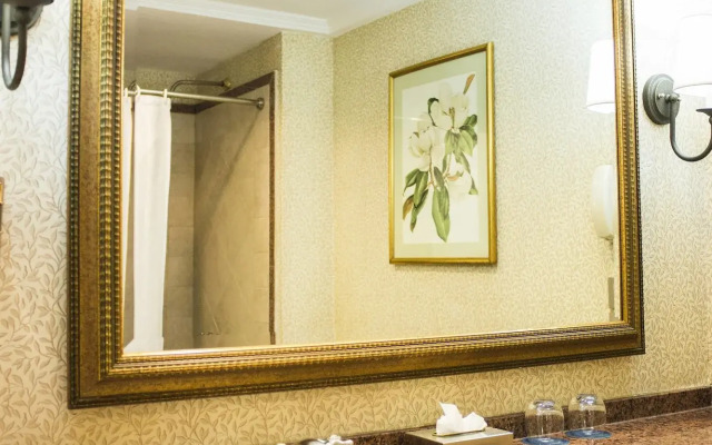 Sheraton Pilar Hotel and Convention Center