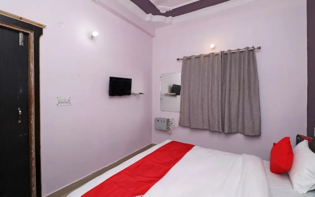 OYO 24662 Hotel Shanti