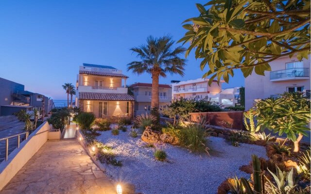 Soleil Apartments  Studios