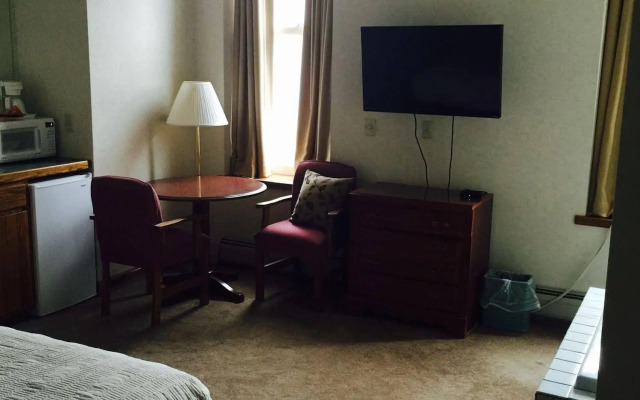 Goodfellos Suites
