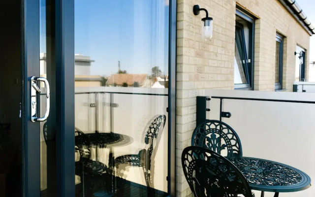 Your Space Apartments - Eden House