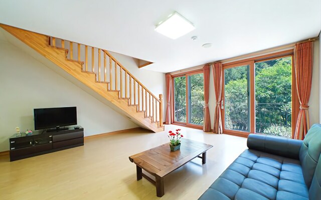Gapyeong Sky Maru Pension