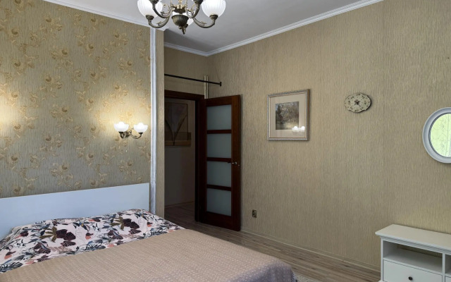 Apartments on 97 Chkalova Street