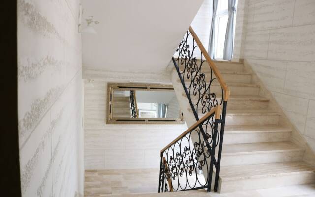 Hotel Maksim