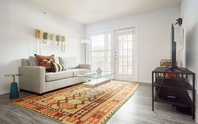 The Domain Luxury Suites by Sonder