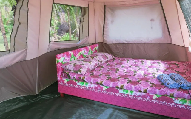 Isa Lei Glampsite