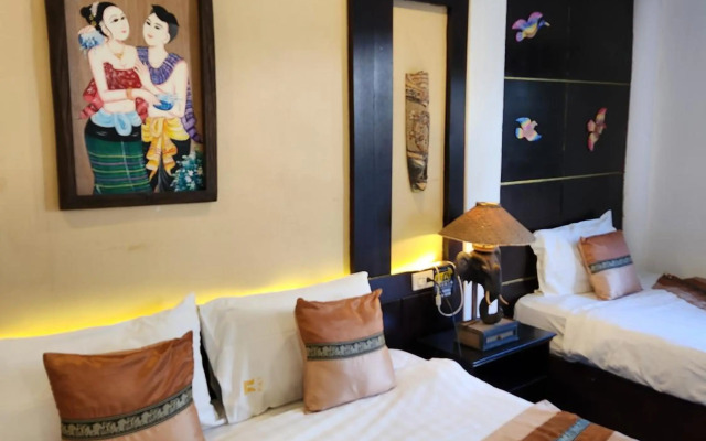 Pai Residence Chiangmai Gate