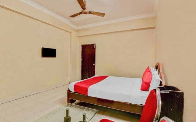 OYO 43619 Sahasra Residency