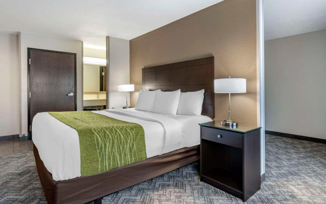 Comfort Inn & Suites Tualatin - Lake Oswego South