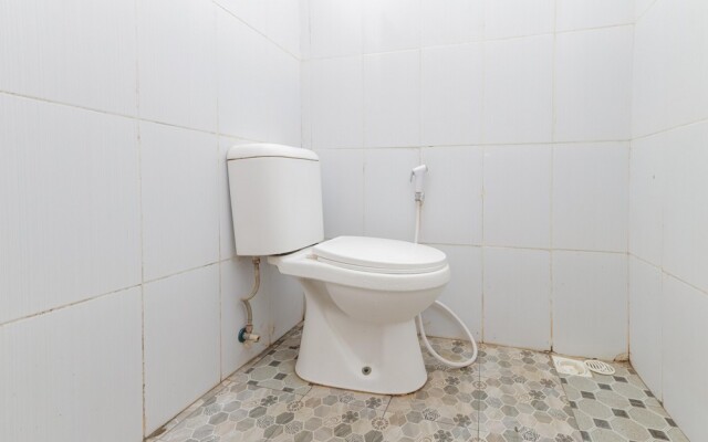 RedDoorz @ WR. Supratman Batu