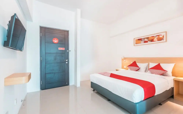 The Habitat by OYO Rooms