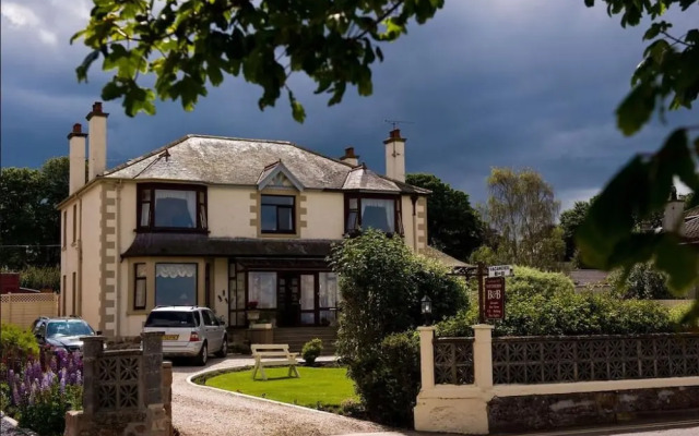 The Wetherby Sea-View House