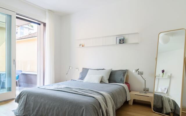 JOIVY Stylish 1-Bedroom Flat