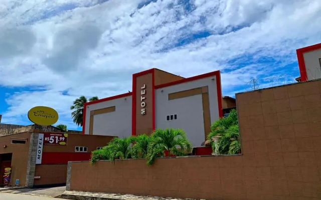 Motel Emoções (Adults Only)