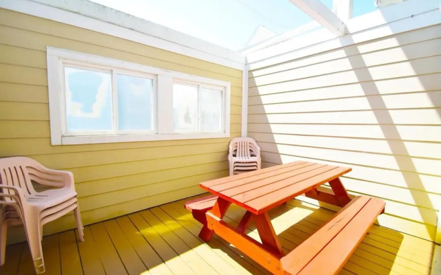 Beachwalk II 12 4 Bedroom Condo by RedAwning