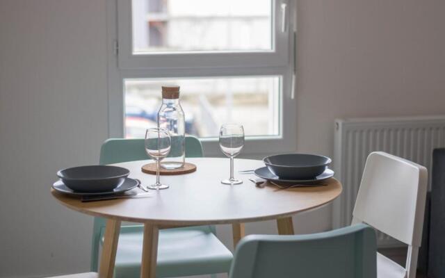 THEO - Appartement proche gare,WIFI,arrivée 24 24