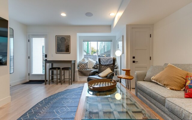 Jefferson Park Apartment: Walk to Empower Field!