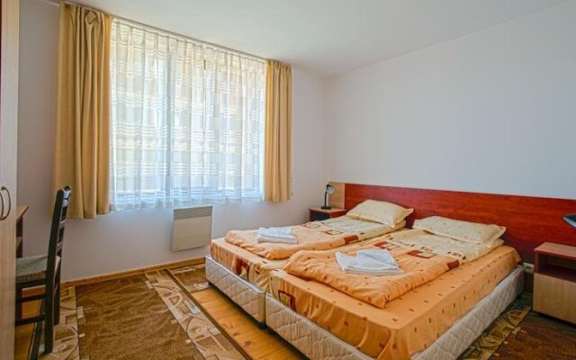Apartments Hadzhiata