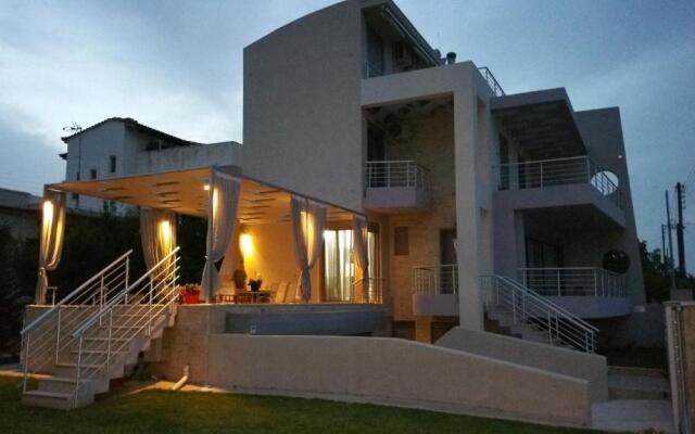 Villa By The Sea Vravrona Loutsa(Near The Airport&Metropolitan)