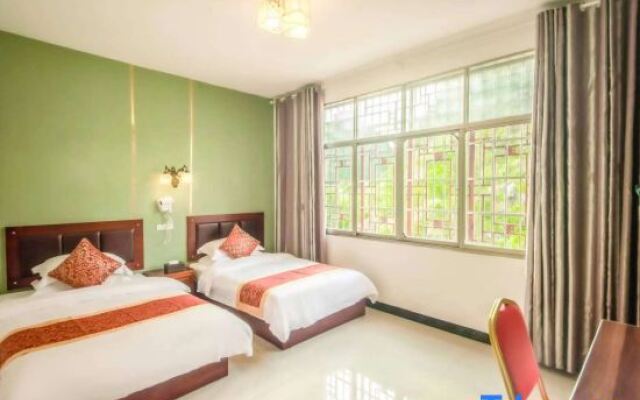 Xinlongmen Foot Bath Inn