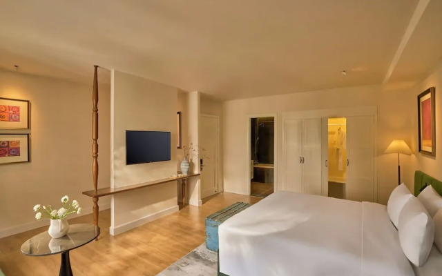 M Village Hotel Premier Thi Sach