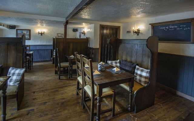 The Falls Of Dochart Inn