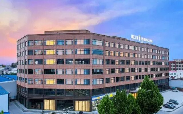 Jinjiang Inn (Luohe Convention and Exhibition Center)