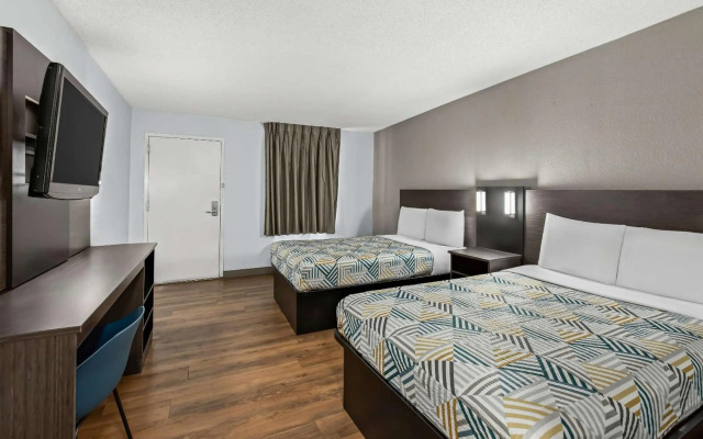 Motel 6 Lester, PA - Philadelphia Airport