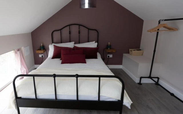 Stay Barrow Blueway - The Stables