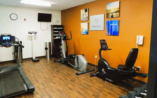 Comfort Suites Twinsburg