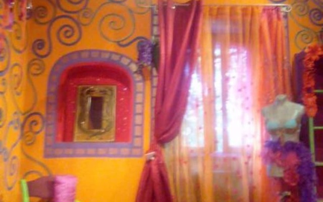 Calcata Artists Room