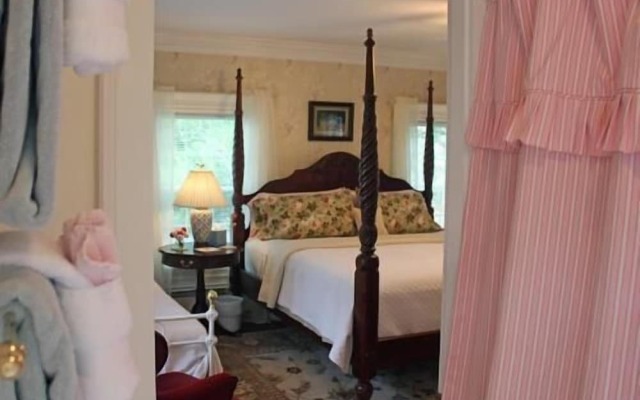 Captain David Kelley House Bed & Breakfast