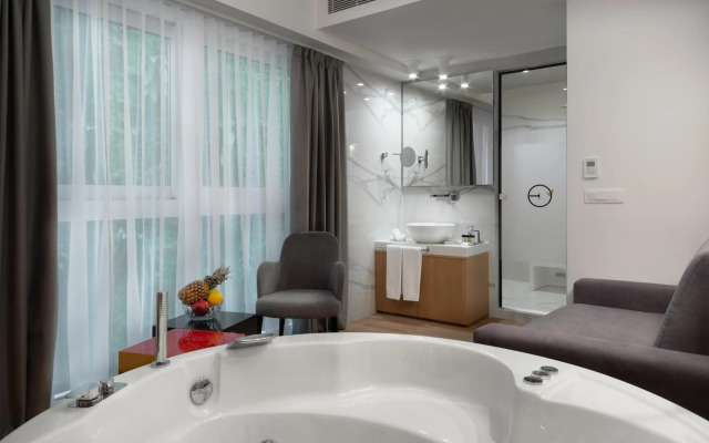Elia Ermou Athens Hotel