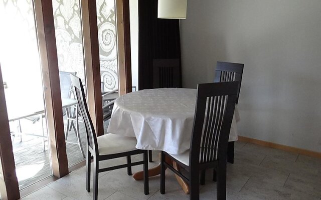 Am Dürrbach 4 - Inh 25677