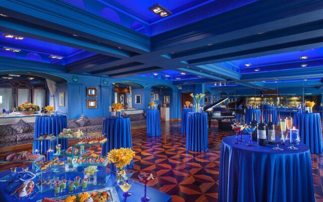 Hotel Indigo Shenzhen Overseas Chinese Town by IHG