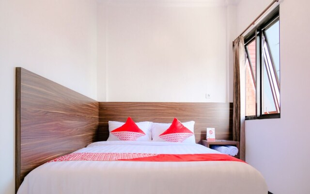 OYO 2390 Harmoni Merak Homestay