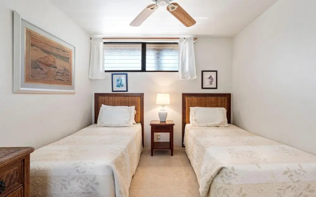Sea Village 4-205