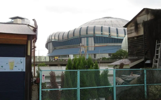 Azalea - Hostel