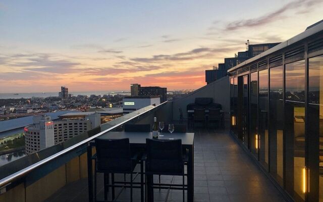 Flinders Luxury Penthouse