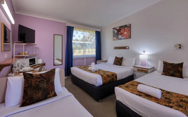 Bushmans Motor Inn