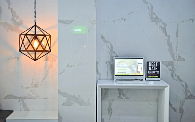 Whiz Hotel Falatehan Jakarta