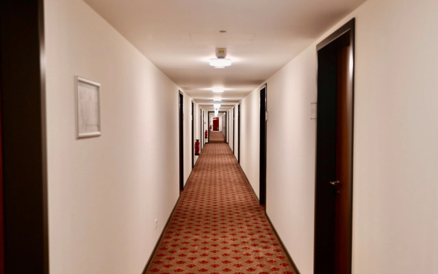 Amedia Hotel & Suites Dachau Trademark by Wyndham