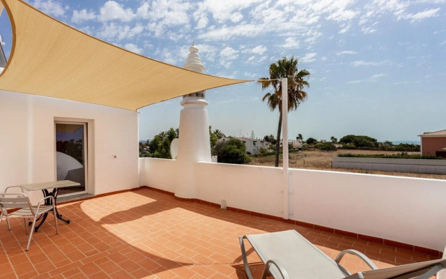 Casa Cinco Cupulas AM