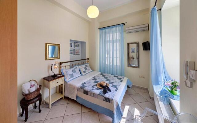 Antouanetta Apartments