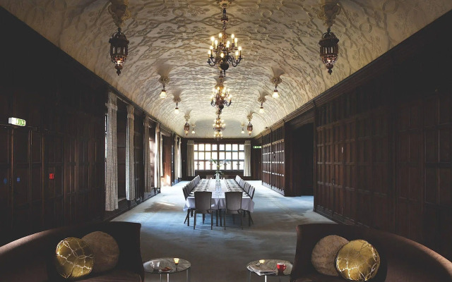Fanhams Hall