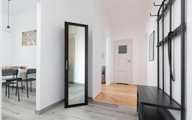Kamienica Stanisława Augusta Warszawa by Renters