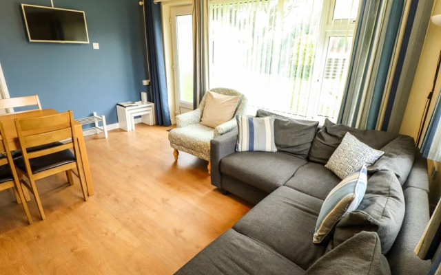 8 Royal Chalet Park