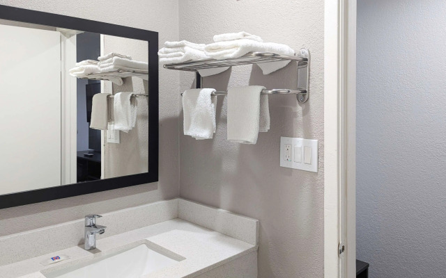 Motel 6 Victoria, TX