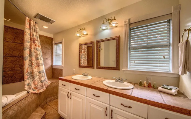 Texas River Haus LD 1683