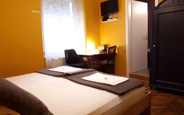 Central Riverside Apartments Meščanka